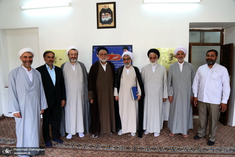تجلیل از خدمات حجت الاسلام والمسلمین احمد احمدی خمینی