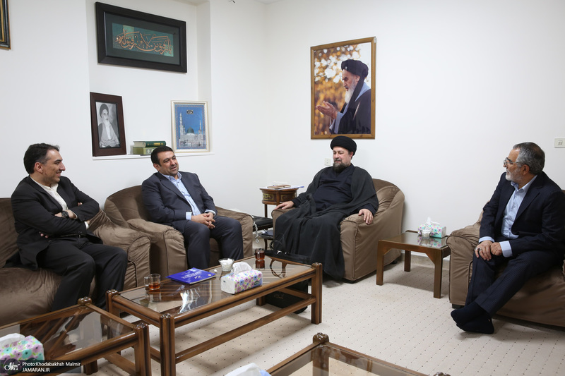 دیدار مدیرعامل بانک ملی ایران ابوالفضل نجارزاده و اعضای هیئت عامل با سید حسن خمینی