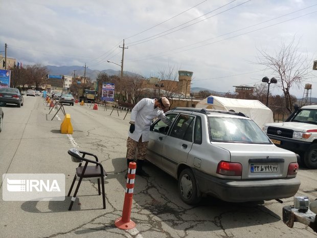 کنترل خودروها در ورودی‌های سقز تشدید شد