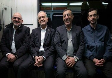 قائم پناه: همراه مردم و رئیس جمهور با مترو از راهپیمایی بازگشتیم + عکس