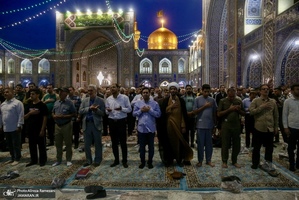 حال و هواى حرم مطهر رضوی در شام ولادت امام رضا (ع)