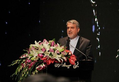 شما که می‌گویید زبان را خدا آزاد کرد پس چرا 38 سال این امر را محدود و اقوام آموزش زبان نداشتند