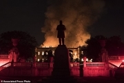تصاویر/ موزه 200 ساله در آتش ؛یک تراژدی فرهنگی