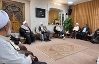 دیدار مجمع محققین با آیت‌الله بیات زنجانی