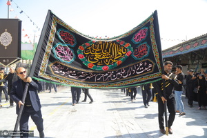 دسته عزاداری خادمین حرم حضرت معصومه (س) در روز شهادت امام رضا (ع)