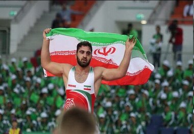 اتحادیه جهانی کشتی از مجتبی گلیج تمجید کرد