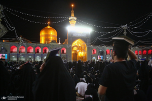 مراسم دعا و احیای شب بیست و یکم ماه رمضان در حرم امام رضا(ع)