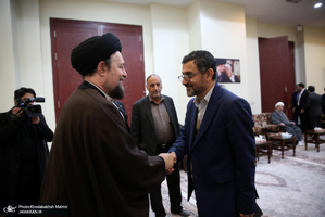 حاشیهتجدید میثاق رئیس و جمعی از نمایندگان مجلس شورای اسلامی با آرمان‌های امام خمینی(س)