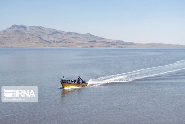 آب دریاچه ارومیه در آستانه رسیدن به ۵ میلیارد مترمعکب