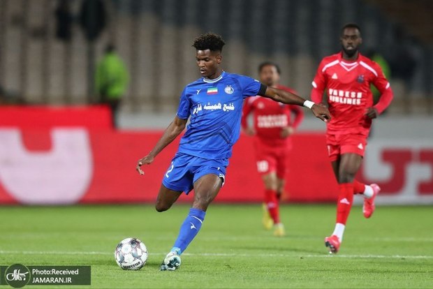 مرد استقلالی با پیراهن آبی ملی پوش شد