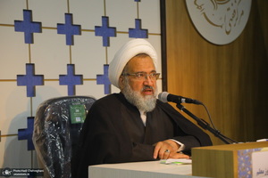 مراسم روز معلم و تجلیل از اساتید حوزوی در مجتمع آموزشی پژوهشی ائمه اطهار (ع)‎