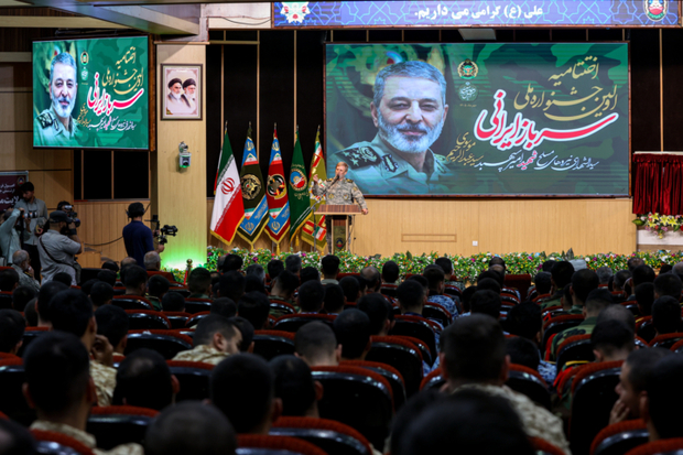  سرلشکر حاتمی: دشمن آماده دریافت ضربات سخت باشد؛ امنیت منطقه با همکاری آمریکا تأمین نمی‌شود