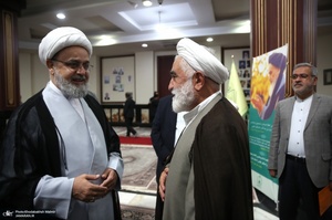 نمایشگاه دستاوردهای معاونت بین الملل موسسه تنظیم و نشر آثار امام خمینی در حرم بنیانگذار جمهوری اسلامی ایران