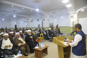 نشست «قرآن و عترت، محور اتحاد مسلمانان در اندیشه امام خمینی(س)» به زبان اردو