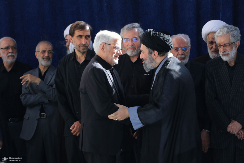 اقامه نماز بر پیکر مطهر رهبر شهید انقلاب و شهدای خانواده ایشان-3