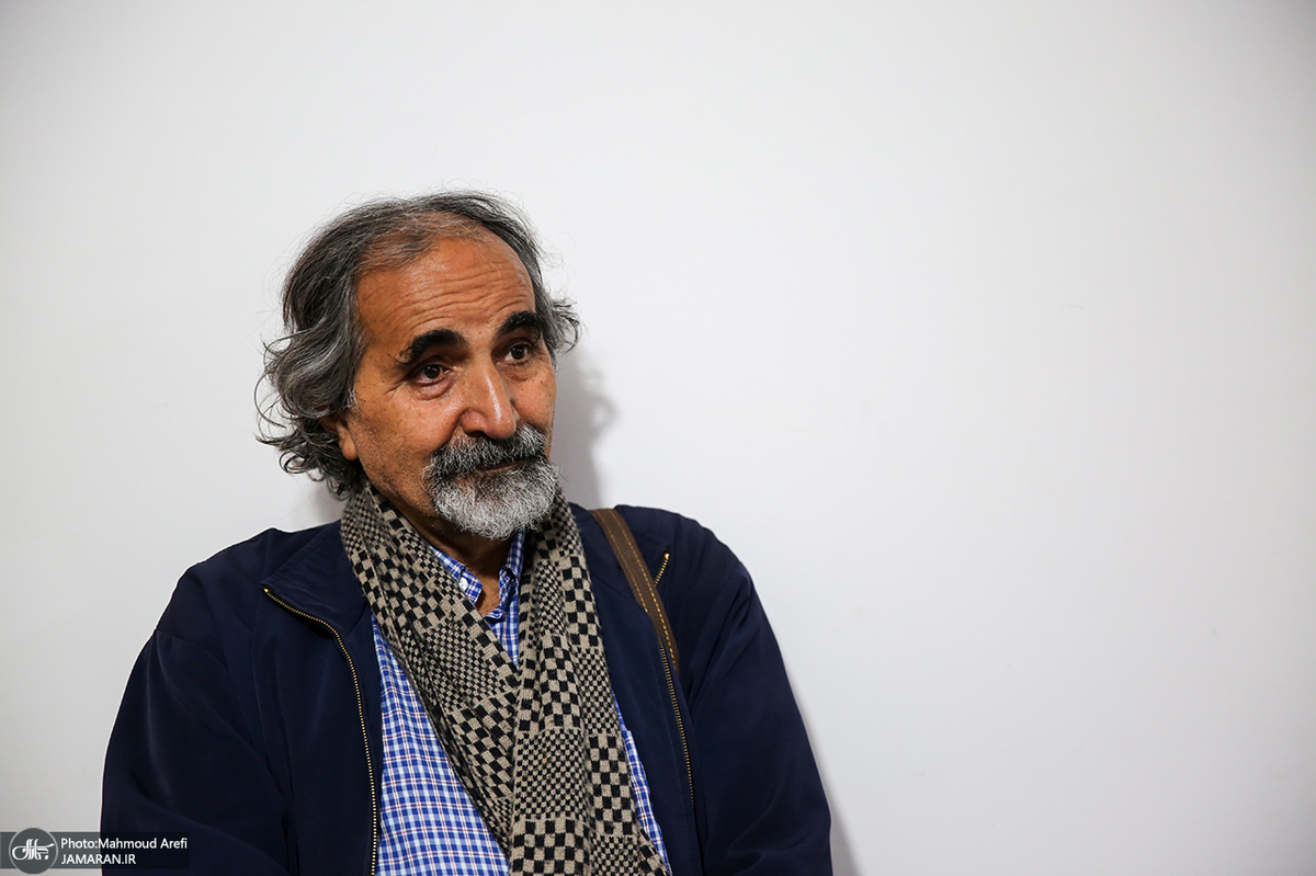 آزاد ارمکی: در دوران پساجنگ، ایرانیت و اسلامیت توامان می‌تواند زخم‌های کشور و جامعه را ترمیم کند/ امام و رهبری در عمده صحبت‌های خود، بر ملیت و فرهنگ ایرانی تأکید داشته و دارند/ حاکمیت دگردیسی دین در قالب جامعه ایرانی را پذیرفته است