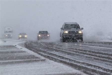 تردد در جاده‌های استان با زنجیرهای چرخ امکان پذیر است