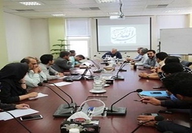 اولین نشست هماهنگی مسئولین زیبا سازی مناطق 12 گانه کرج برگزار شد