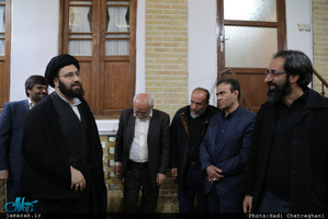 مدیرکل ارشاد و جمعی از اهالی رسانه قم با سید علی خمینی دیدار کردند