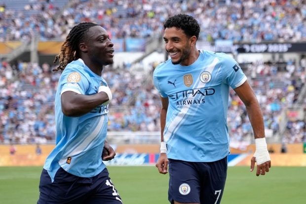 تحقیر یووه در آمریکا به دست سیتیزن ها