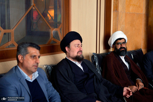 آیین افتتاح کافه کتاب کانون فرهنگی-تربیتی آفتاب با حضور سید حسن خمینی