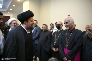 دیدار جمعی از نمایندگان پیروان ادیان الهی با سید حسن خمینی