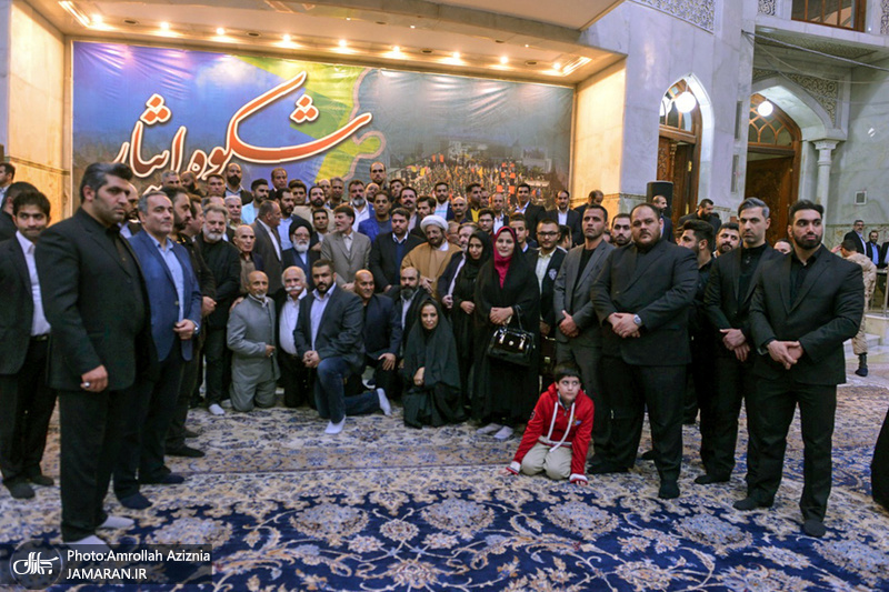 تجدید میثاق جمعی از قهرمانان ،پهلوانان و هنرمندان پیشکسوت با آرمان های حضرت امام(س)