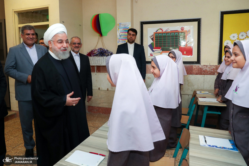مراسم آغاز سال تحصیلی جدید با حضور روحانی