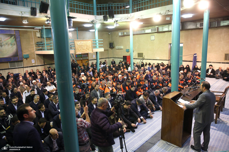 دیدار وزیر و جمعی از کارکنان وزارت راه و شهرسازی با سید حسن خمینی