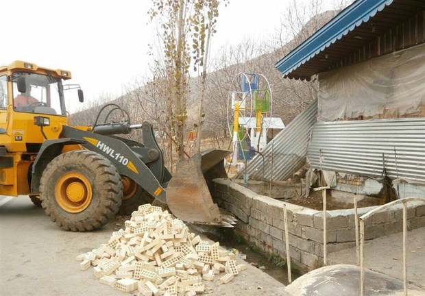 رفع تصرف 23 هکتار اراضی دولتی در کردستان  صدور سند مالکیت برای 810 هکتار اراضی شهری