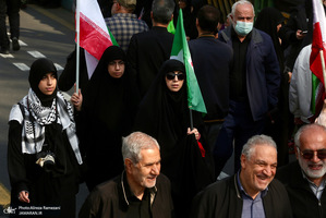 مراسم تشییع پیکرهای مطهر 84 شهید قهرمان ناوشکن دنا -2