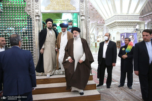 تجدید میثاق رئیس و اعضای مجلس خبرگان رهبری با آرمان های امام خمینی (س)