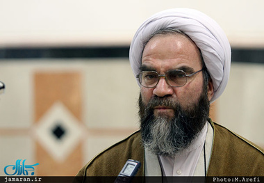 آنهایی که بحث «عبور از روحانی» را پیش می‌کشند، می‌خواهند به سمت چه کسی بروند