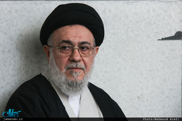 آیت الله موسوی خوئینی ها:  به جای فهرست مشکلات بجای مانده تهران، به مردم نوید دهید که شهر شما را آبادتر خواهیم کرد