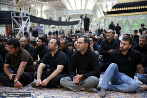 عزاداری شب هشتم ماه محرم در حرم امام خمینی(س)