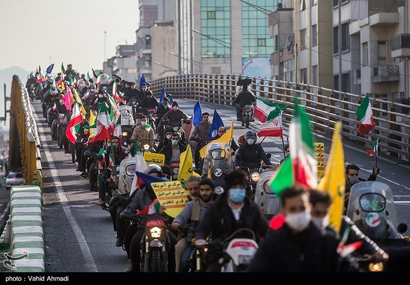 راهپیمایی 22 بهمن در تهران -2