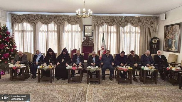 حضور وزیر میراث‌فرهنگی، گردشگری و صنایع‌دستی در شورای خلیفه‌گری ارامنه/ صیانت از میراث‌دینی در مسیر همزیستی فرهنگی