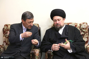 دیدار رییس و جمعی از معاونان و کارکنان ستاد اجرایی فرمان حضرت امام با سید حسن خمینی