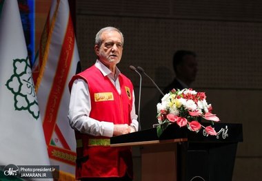 پزشکیان: دشمنان به زانو درآمدن ملت ایران را در خواب ببینند/ خلق صحنه‌های حماسی آتش‌نشانان عزیز فراموش نمی‌شود