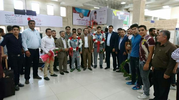 استقبال از پنج مدال آور خوزستانی رقابت‌های کشتی فرنگی آسیا