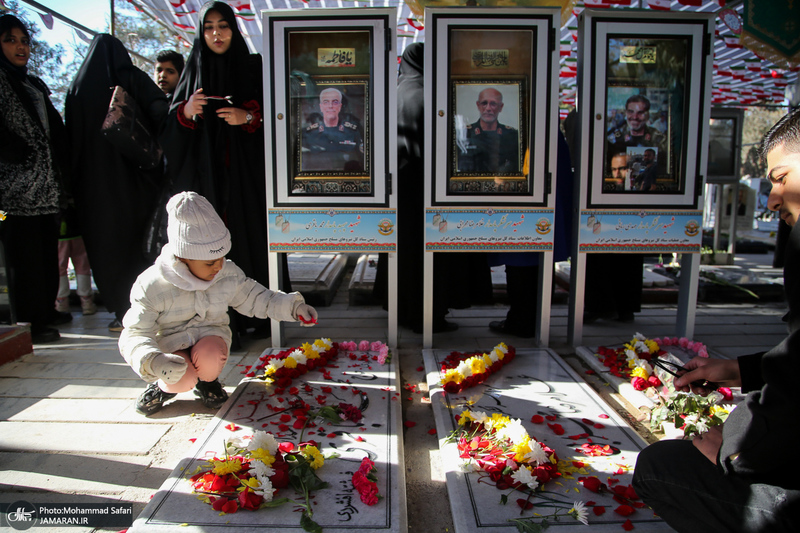 مهمانی لاله ها در قطعه شهدای بهشت زهرا