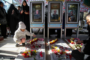 مهمانی لاله ها در قطعه شهدای بهشت زهرا