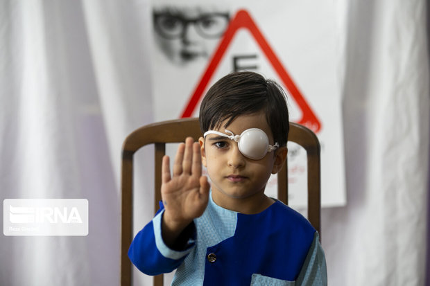 ۶ هزار و ۷۰۰ کودک میبدی در طرح تنبلی چشم معاینه شدند