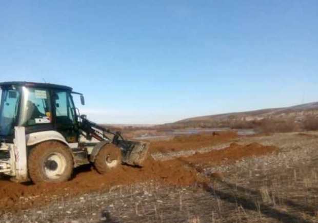 12 هزار مترمربع زمین در بستر رودخانه قزل اوزن رفع تصرف شد