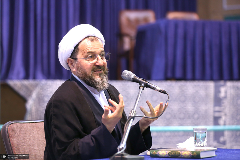 مراسم روز بزرگداشت معلم در حسینیه جماران