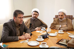 بازدید جمعی از مدیران موسسه تنظیم و نشر آثار امام(س) از مرکز اسناد کتابخانه ملی 