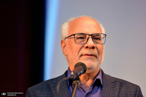 کنگره بزرگداشت شهدای سنگرسازان بی سنگر استان تهران در حرم امام خمینی (س)