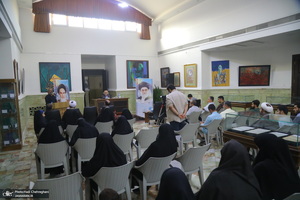 محفل ادبی با حضور استاد مجاهدی در مجتمع یادگار امام (س) قم