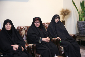 حاشیه  تجدید میثاق نمایندگان مجلس شورای اسلامی با آرمان‌های امام خمینی(س)