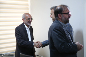 دیدار نوروزی برخی از چهره های سیاسی و دانشگاهی با محمدرضا عارف